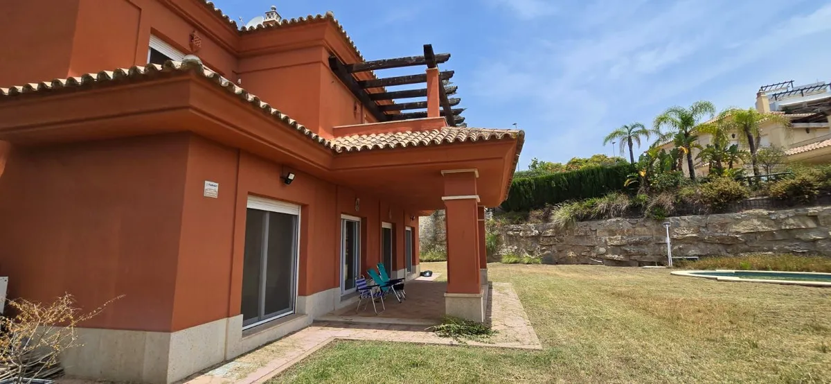 18406f0a-deeb-4f59-aac7-90944a73a1e7