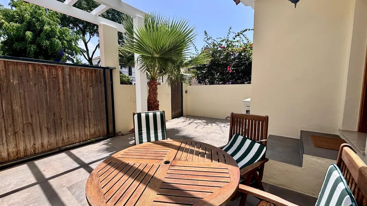 4aa6bad2-7daf-4ce5-8f38-2bfce0479938