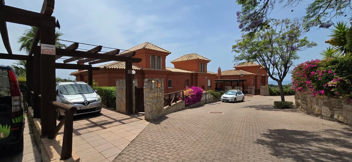 6c8fb81e-29d8-4d8d-a668-1605f14dc219