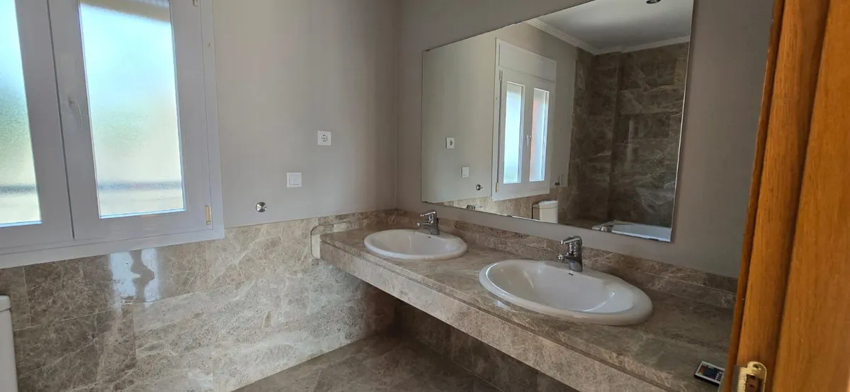 8c375e58-9b6d-4638-8d13-84b862b614a3