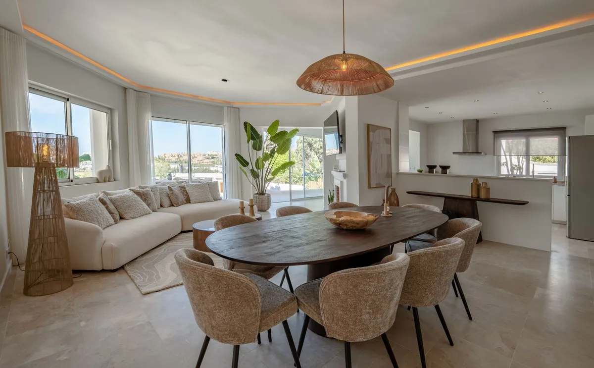 05871b8b-2263-4a1f-8f61-955638933906