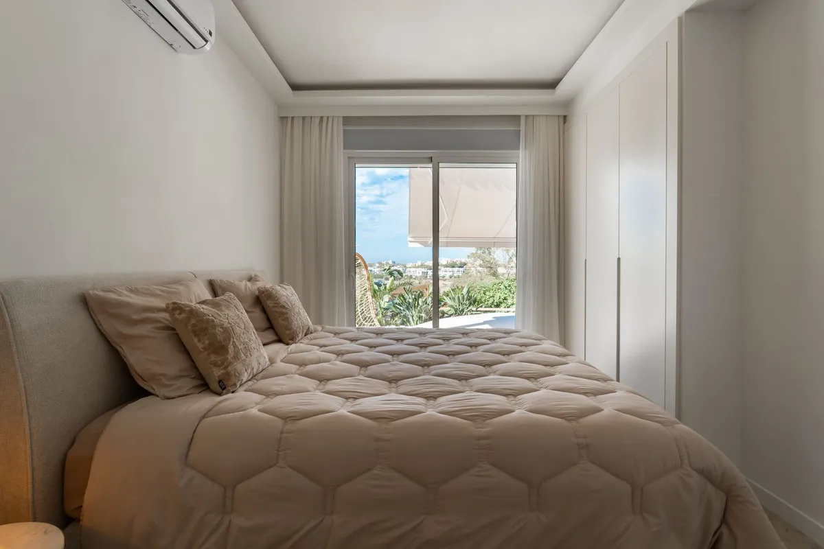 945bc513-5bb7-4d82-8d63-2a6c9ac71d4f