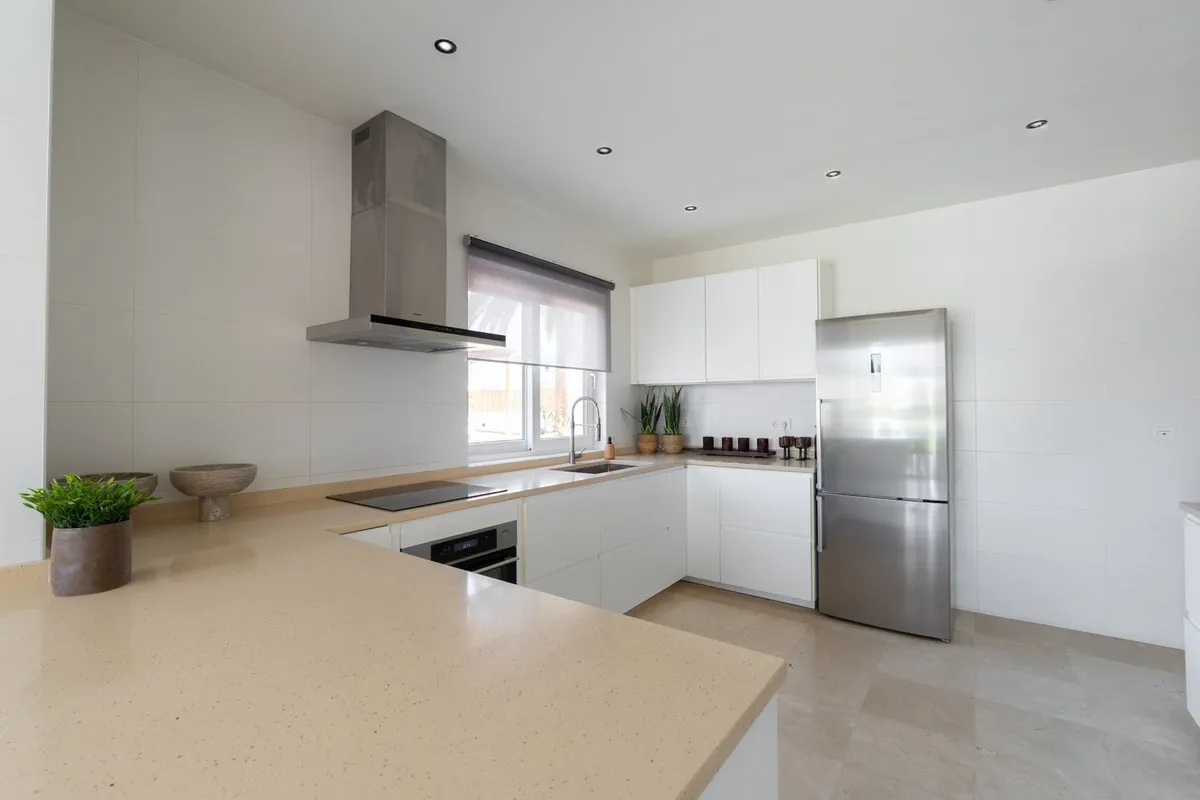 bf4a1df8-f915-4c03-bfab-b4b5eeb30942