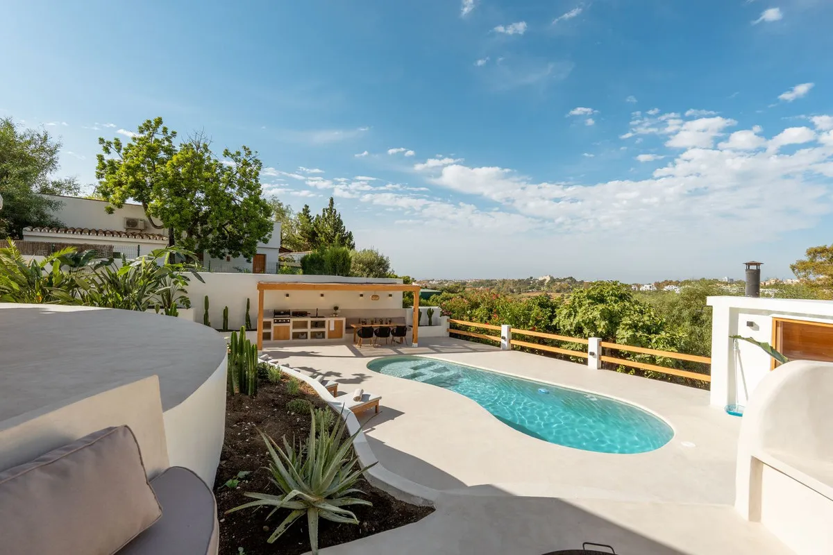 d6fce4e3-8912-4d34-812e-f72859b343c8