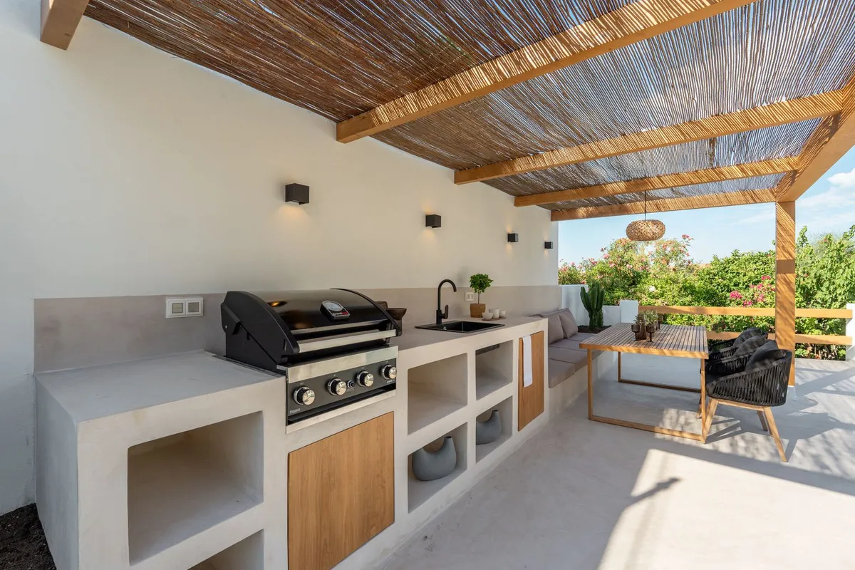 eac759ae-8700-435c-bf35-52a761e2cfb0