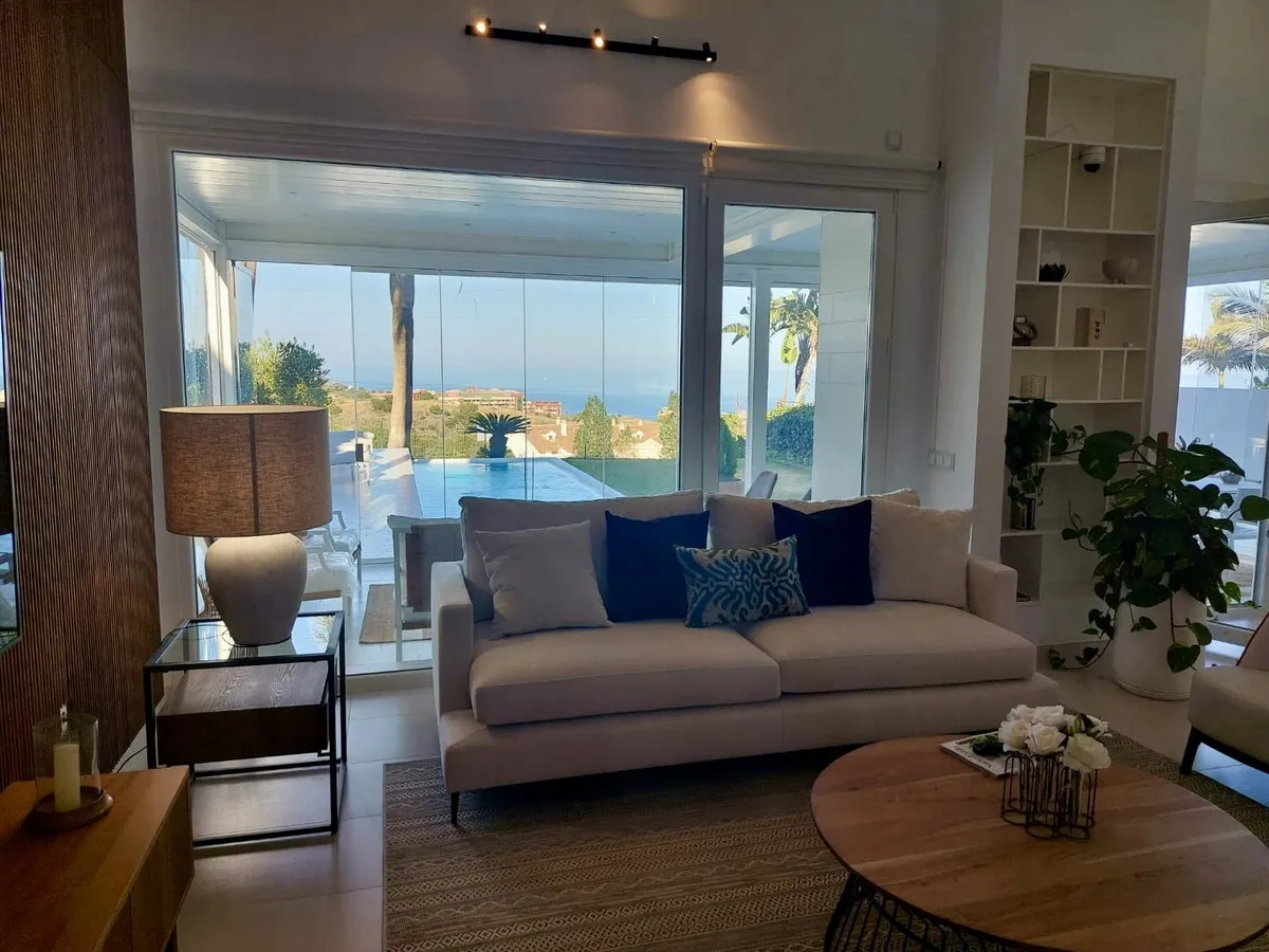 aa97d35b-1962-4f6c-9e46-fccf6066bf02