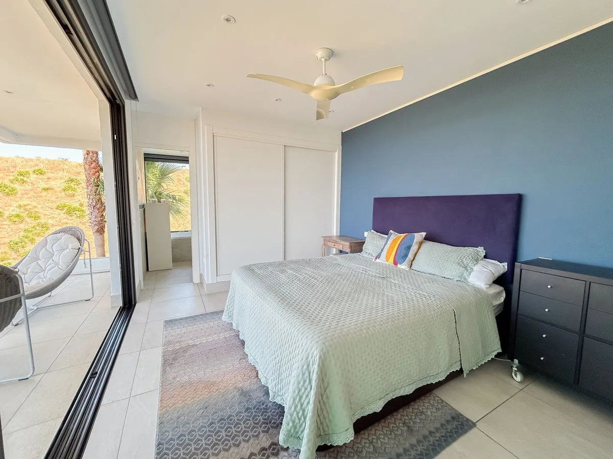 7a43db2d-ceb8-4aa3-9a05-53d96f8d9189