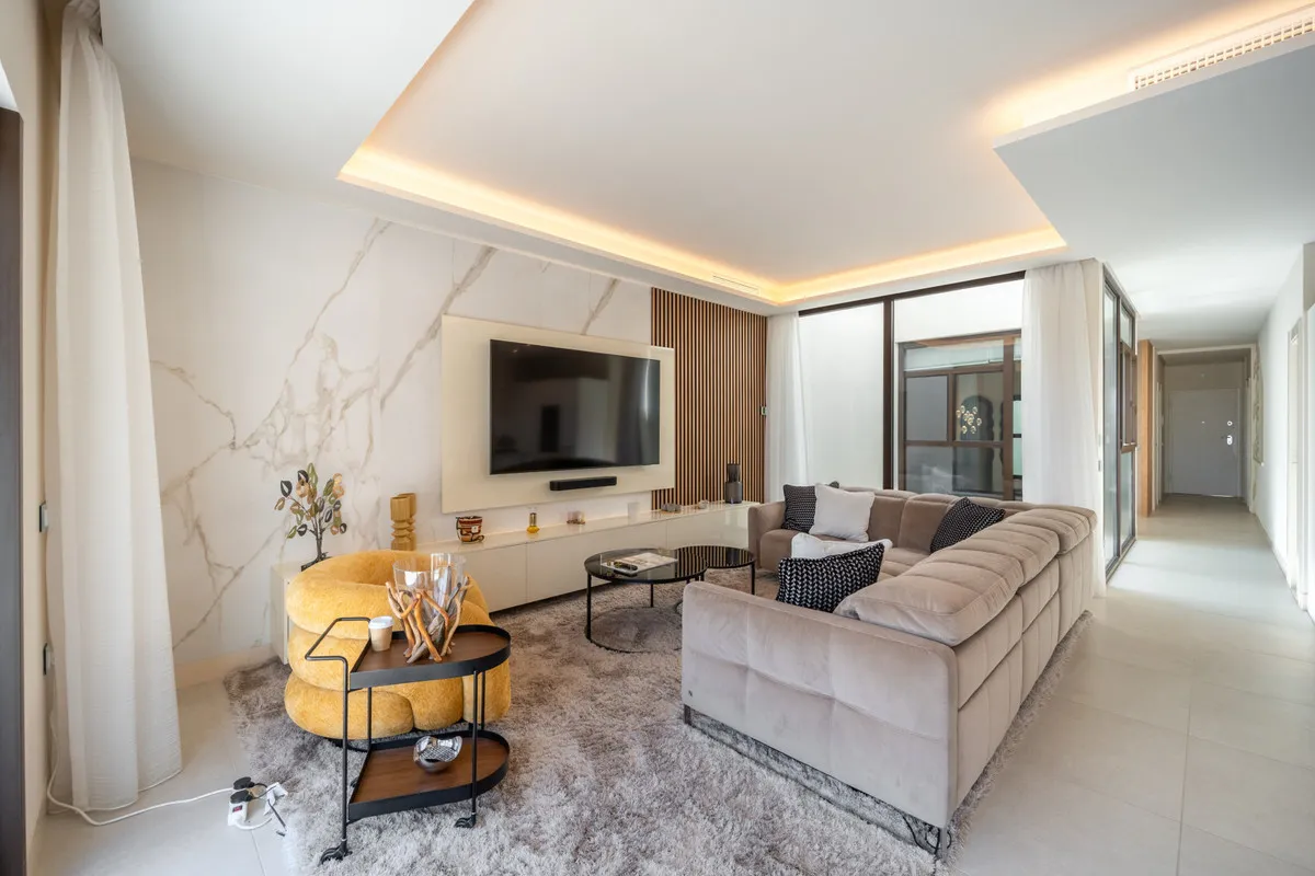 34b28af2-e4e0-4b34-8099-a46d80f3517a