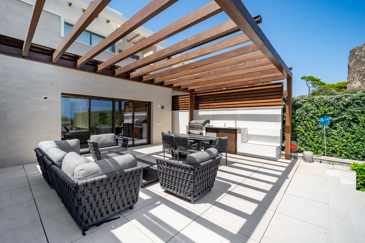 98f4378d-499d-4b3c-9938-d7b396869918