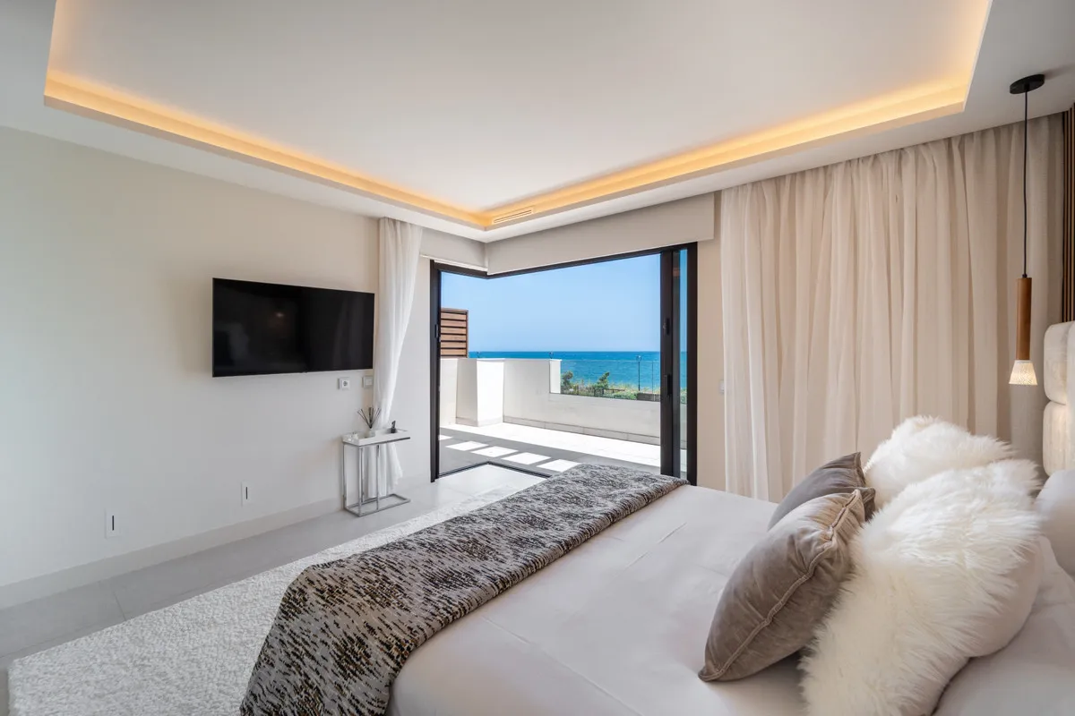 d8d2ec08-6e5f-41ab-b4ae-71a56797fc8e