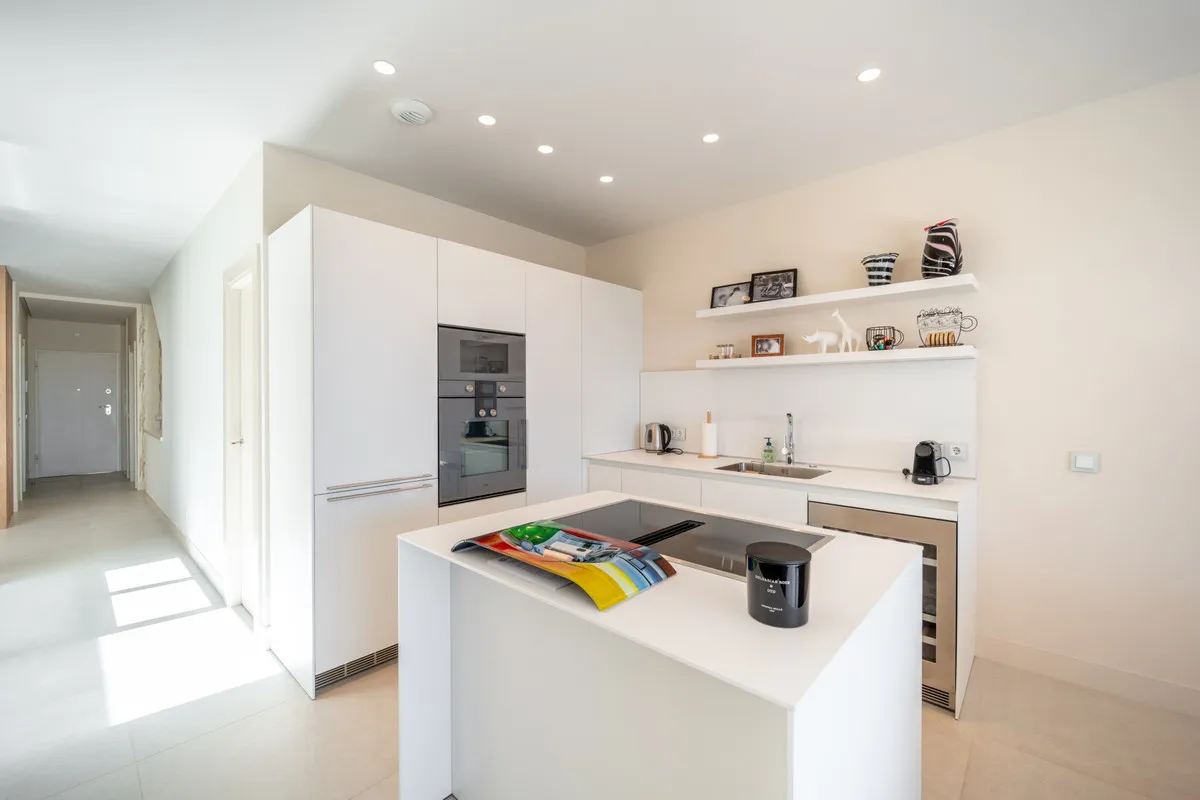 de1a9b61-1e1b-47ec-8b9e-4715cf841e23