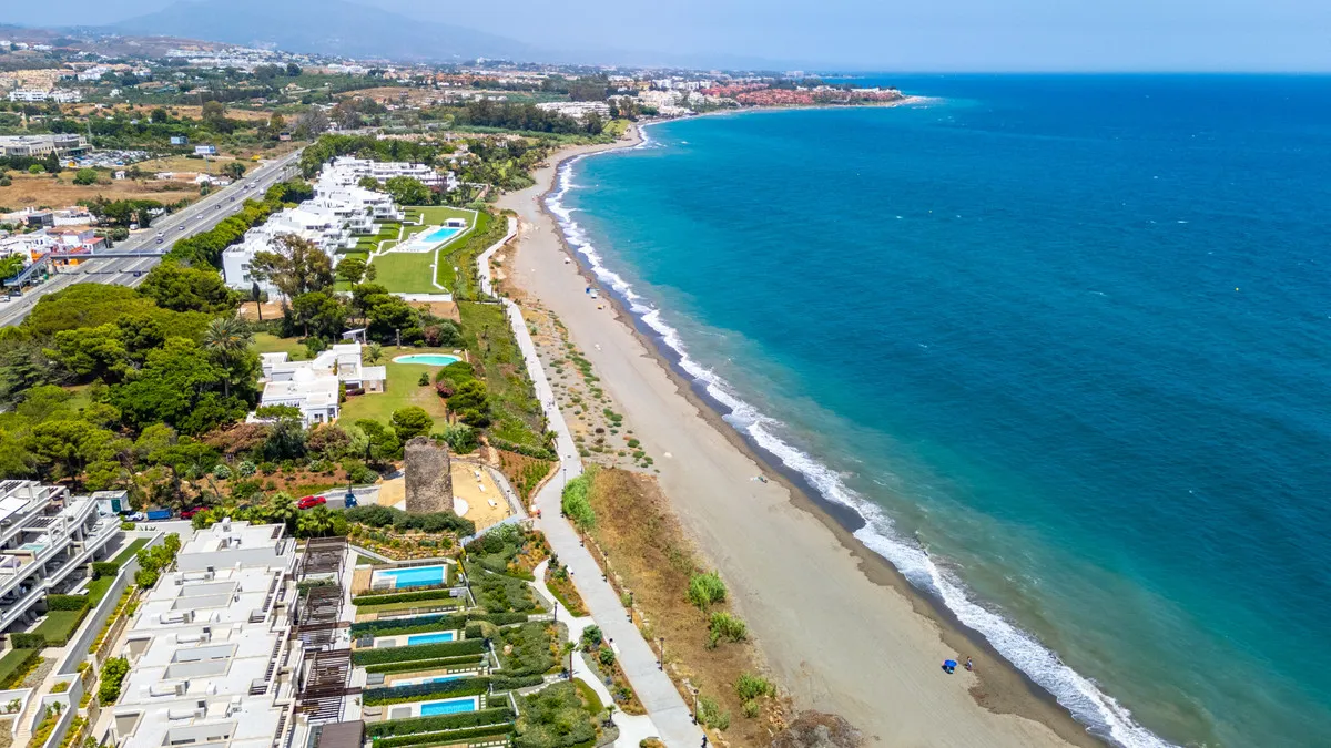 e1108ab1-2ba9-41fc-9321-bad489c2930c