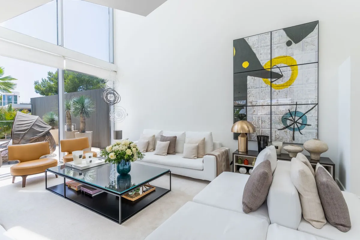 4d8f0b5e-d91e-469a-8326-7b785028fd8c