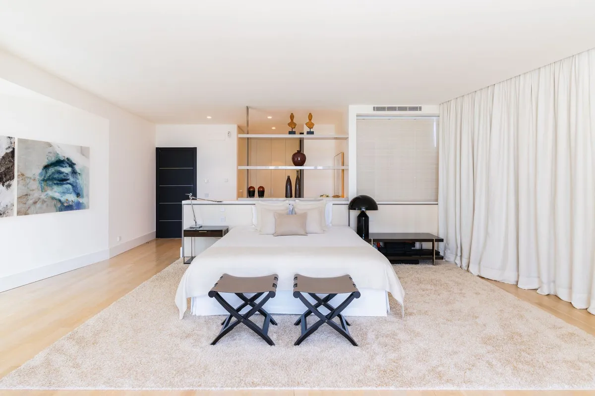 c45833b9-773a-4092-bea4-19187345cad5