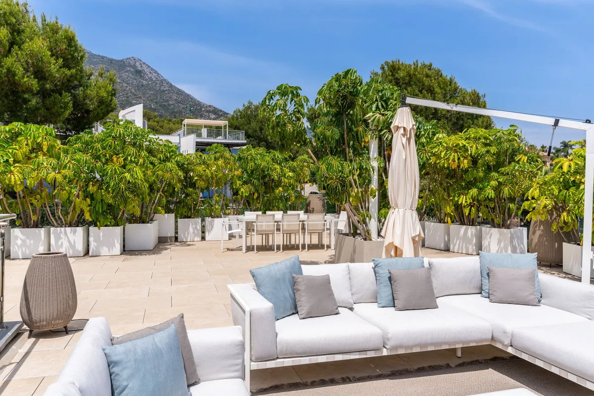 c46aeb2d-9d66-49b3-8c0e-1a669c99f3b3