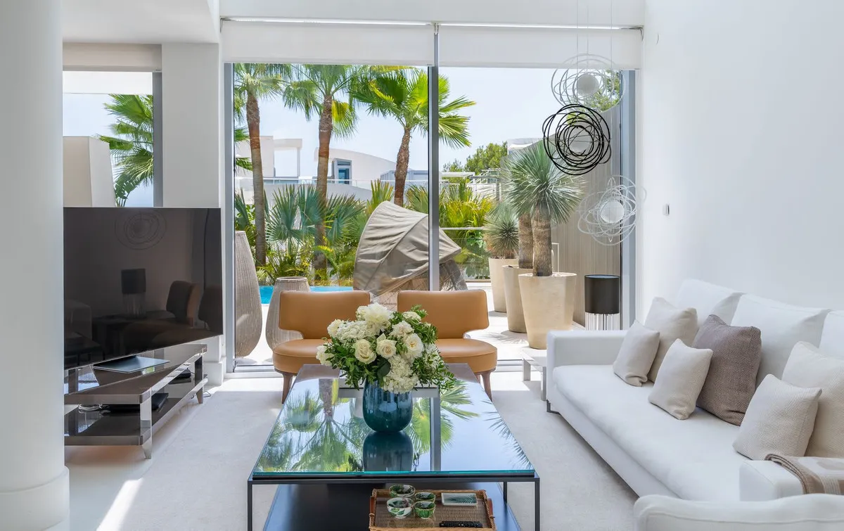 d65ea17b-e4e7-4e73-aebb-19140b5513b2