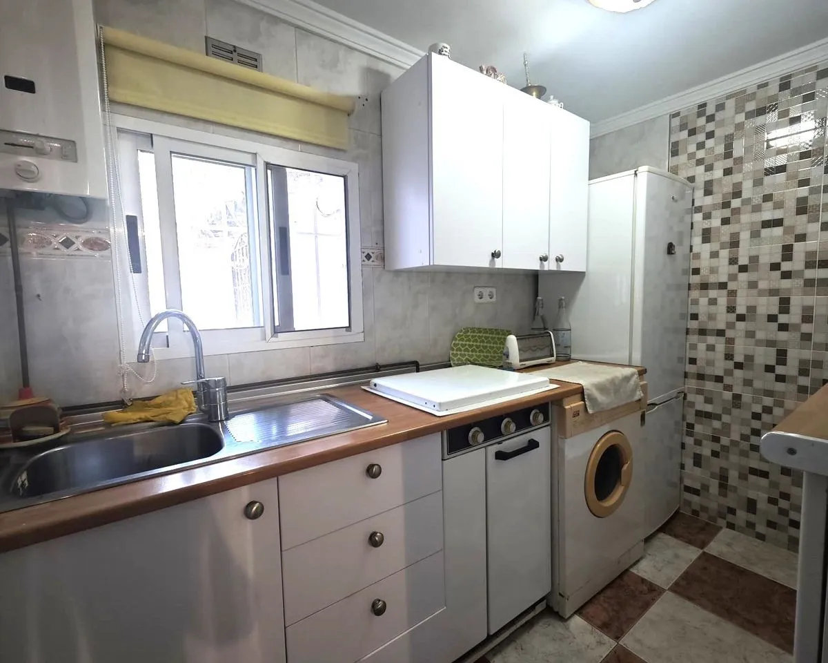 03af4135-28b1-4810-abfb-4021a997a356