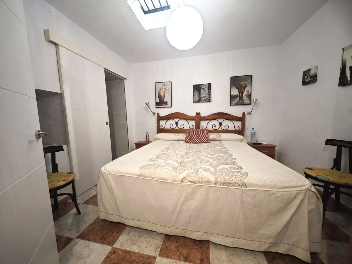 80df975d-bf6d-403e-a904-b5214d144d8f