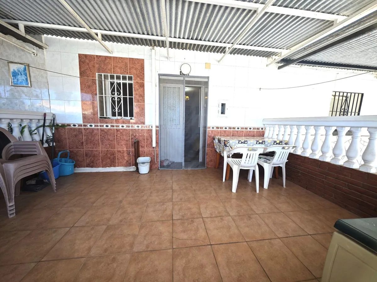 b8a86090-fbd9-4c67-bdd7-c6339b4b847d