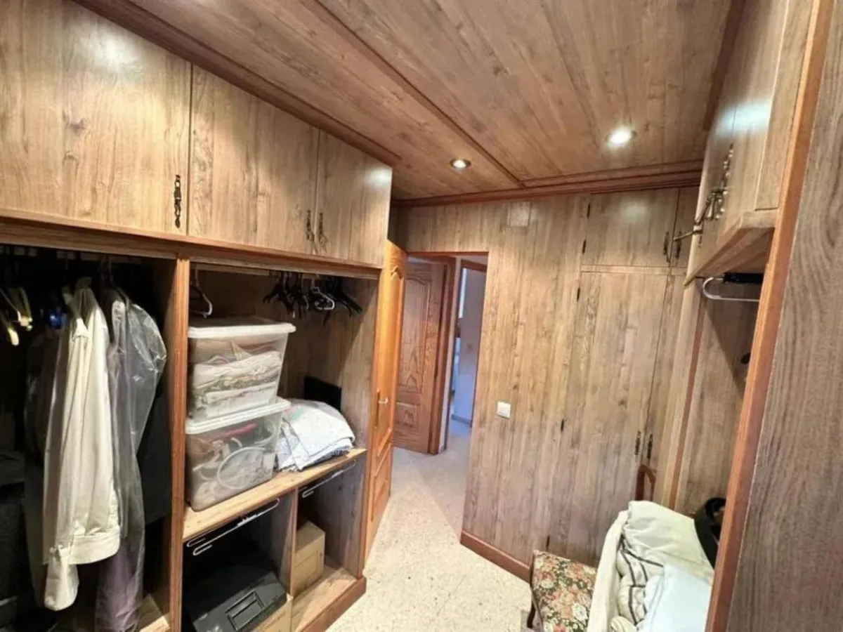 1b7f728e-3383-447b-8724-33a8960d809b