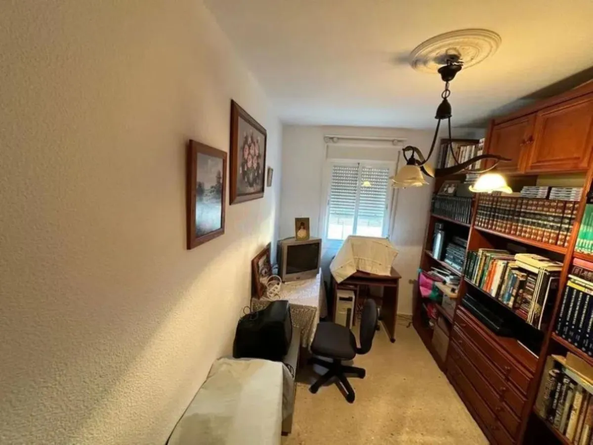 c7db1e0b-28e9-426d-b48f-5300275e61fb