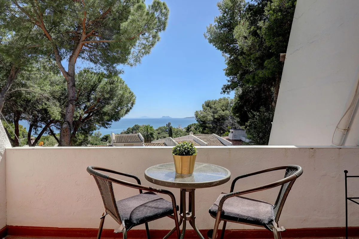 2e4c61cf-14fe-407e-b45d-ff08c92f38f7