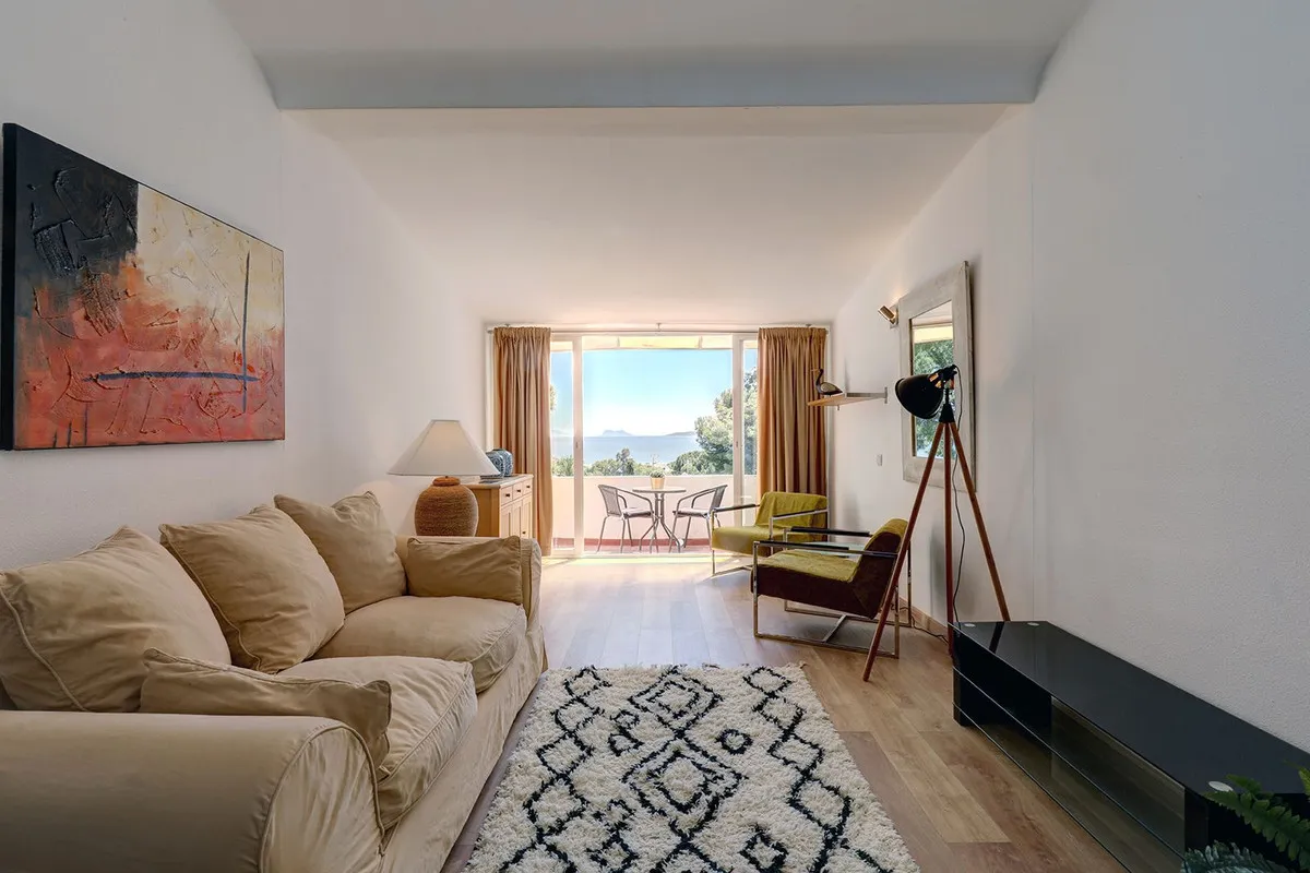 5843fbb2-3dff-4fca-80b0-b27bbf8d3d63