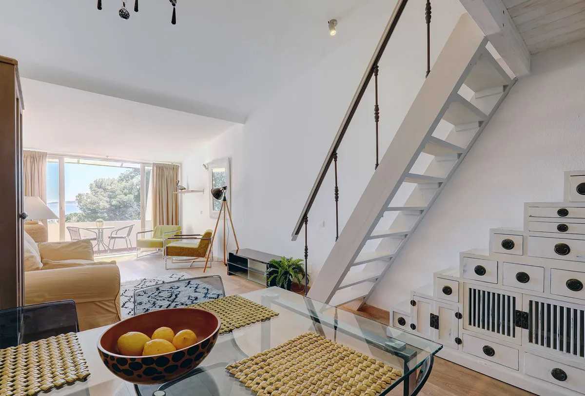 7b4479cf-dcfa-40b2-abda-2f52c5b60109