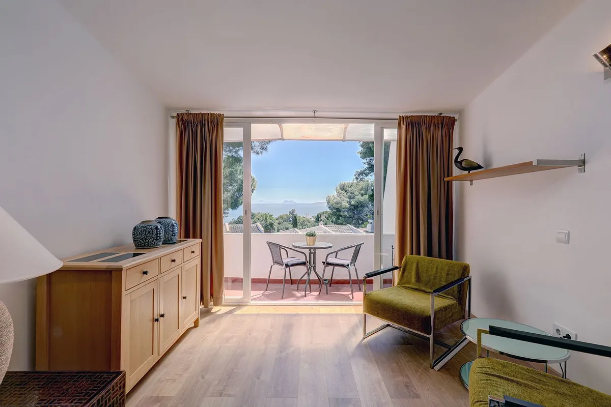 911d4e12-7bbd-453e-943e-551eac498808