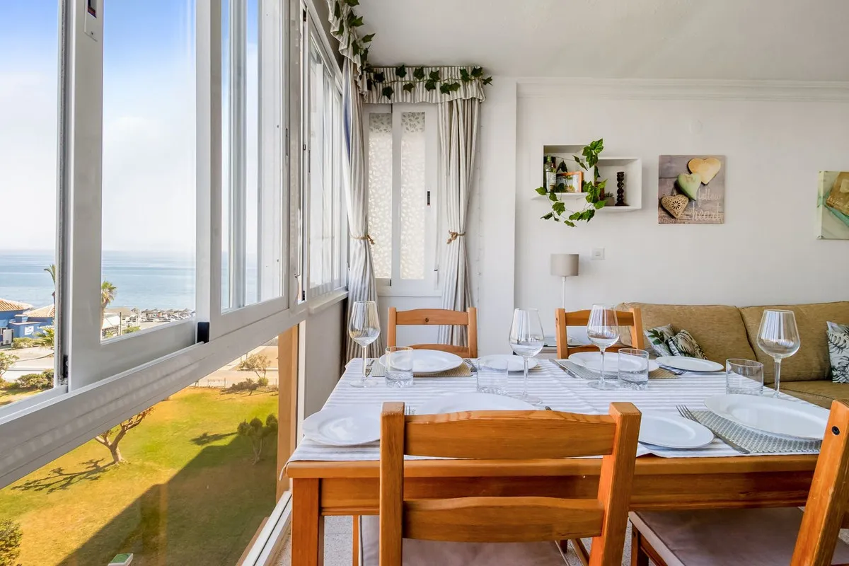 ef4b733c-c1b3-4f7a-a6ff-26e3a9ca10bc