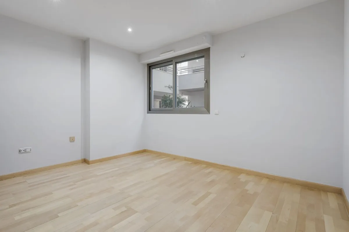 b3c56ef2-f8a8-4d9a-aa1d-a4b6949f1058