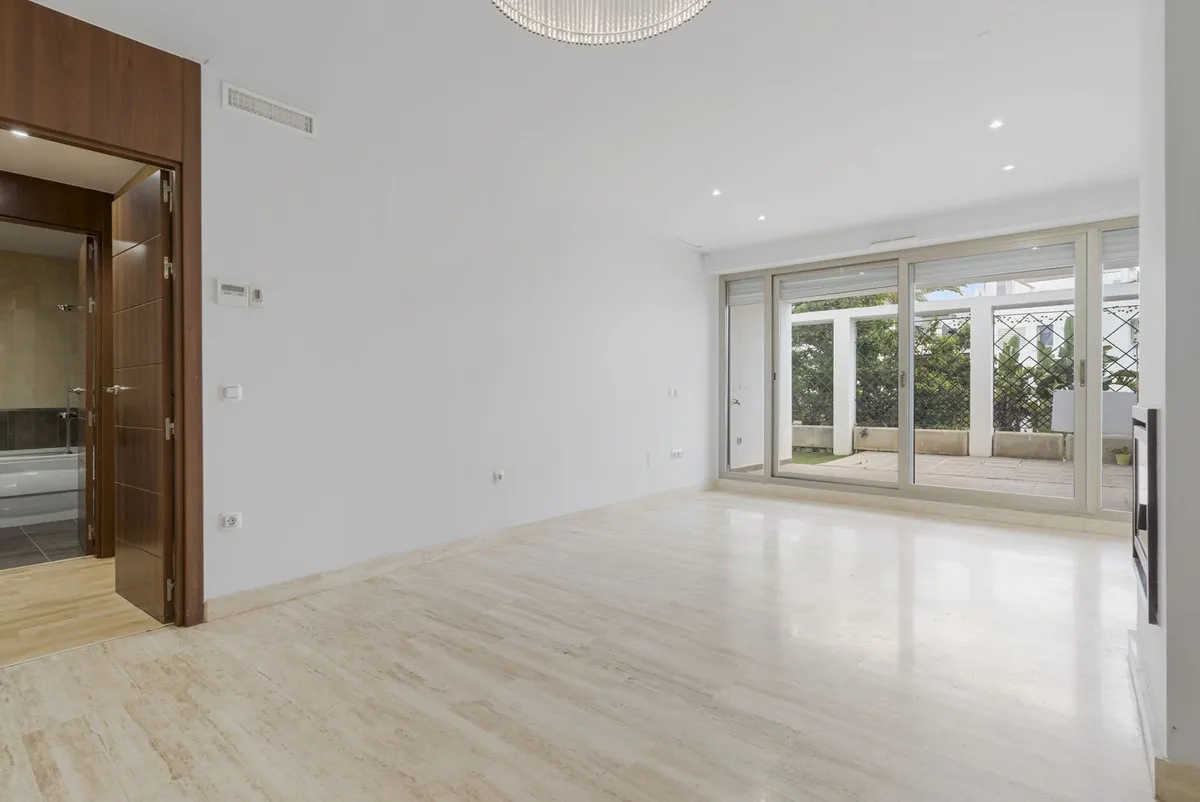 f5b72d8f-2d84-4c83-a6fc-69c330b111e1