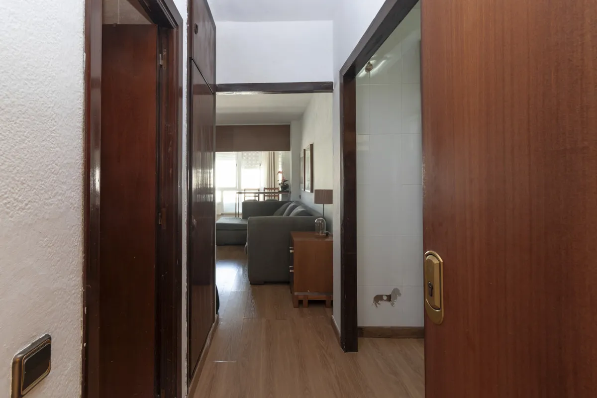 b7ed2dd0-2711-4cdc-b87a-0d77f9db8d05