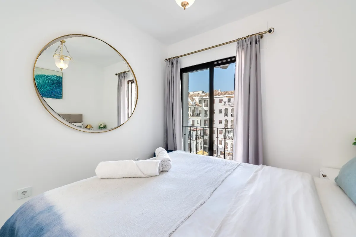 0b50d63f-3cbc-45b9-9e9e-8383015e648e