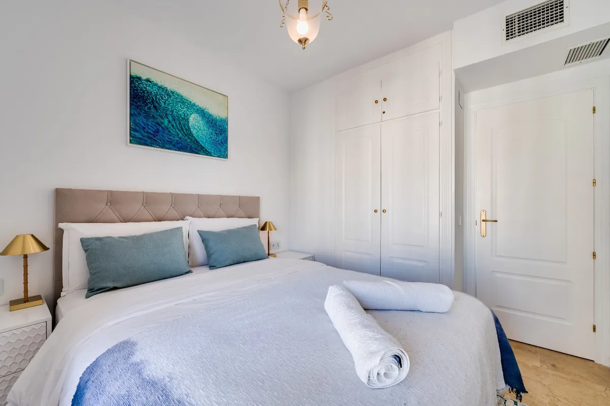 5c64cf20-eb4b-40dc-9e4d-eca5579364a3