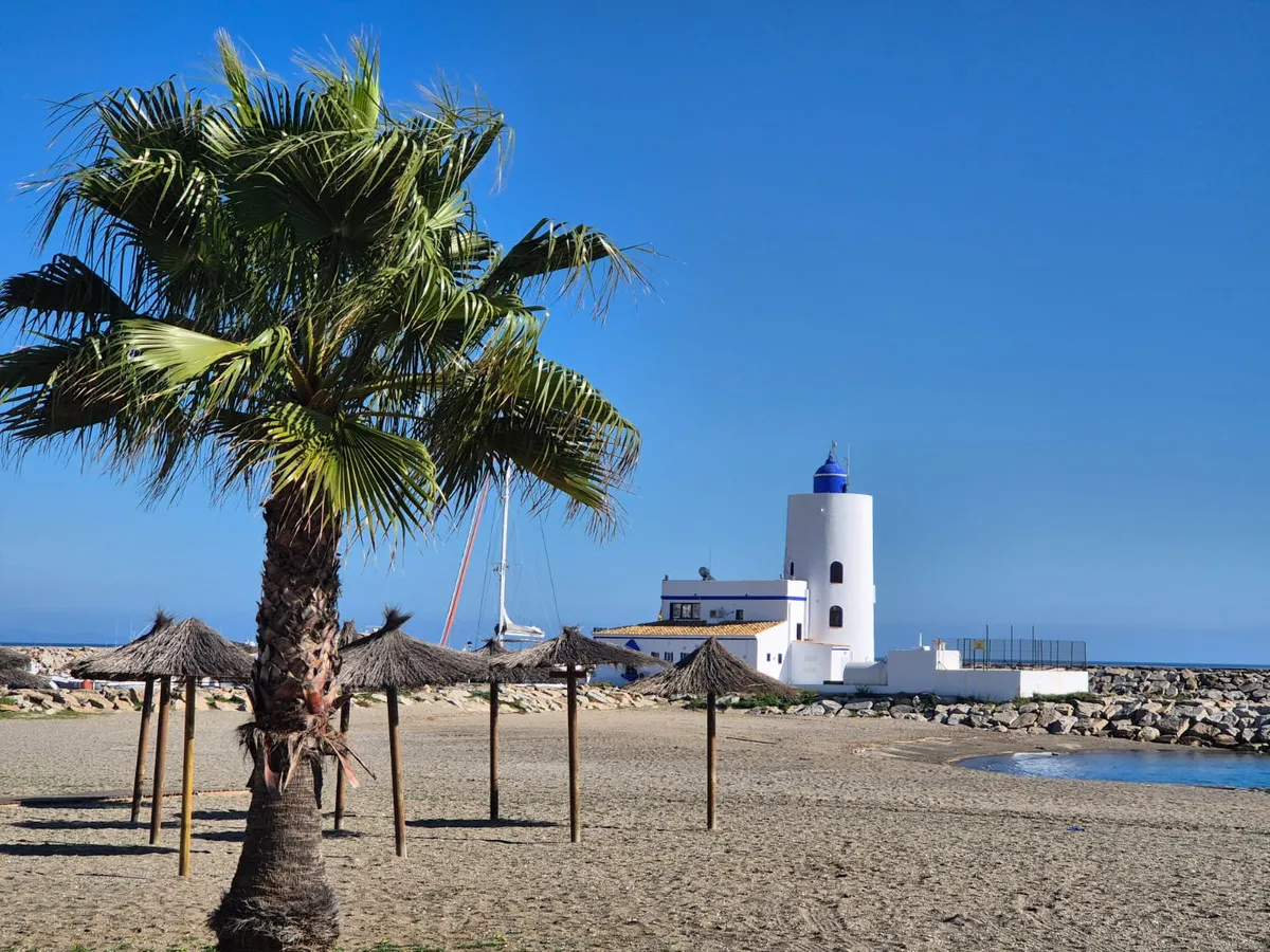 80c9e16b-7723-4f4f-8749-30e4b9fd330d