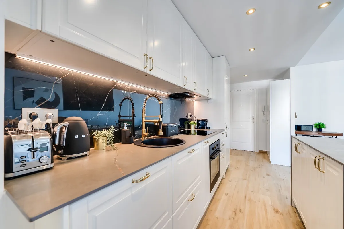 f1b7602c-330a-494e-b8d2-9418ccf9ac8a