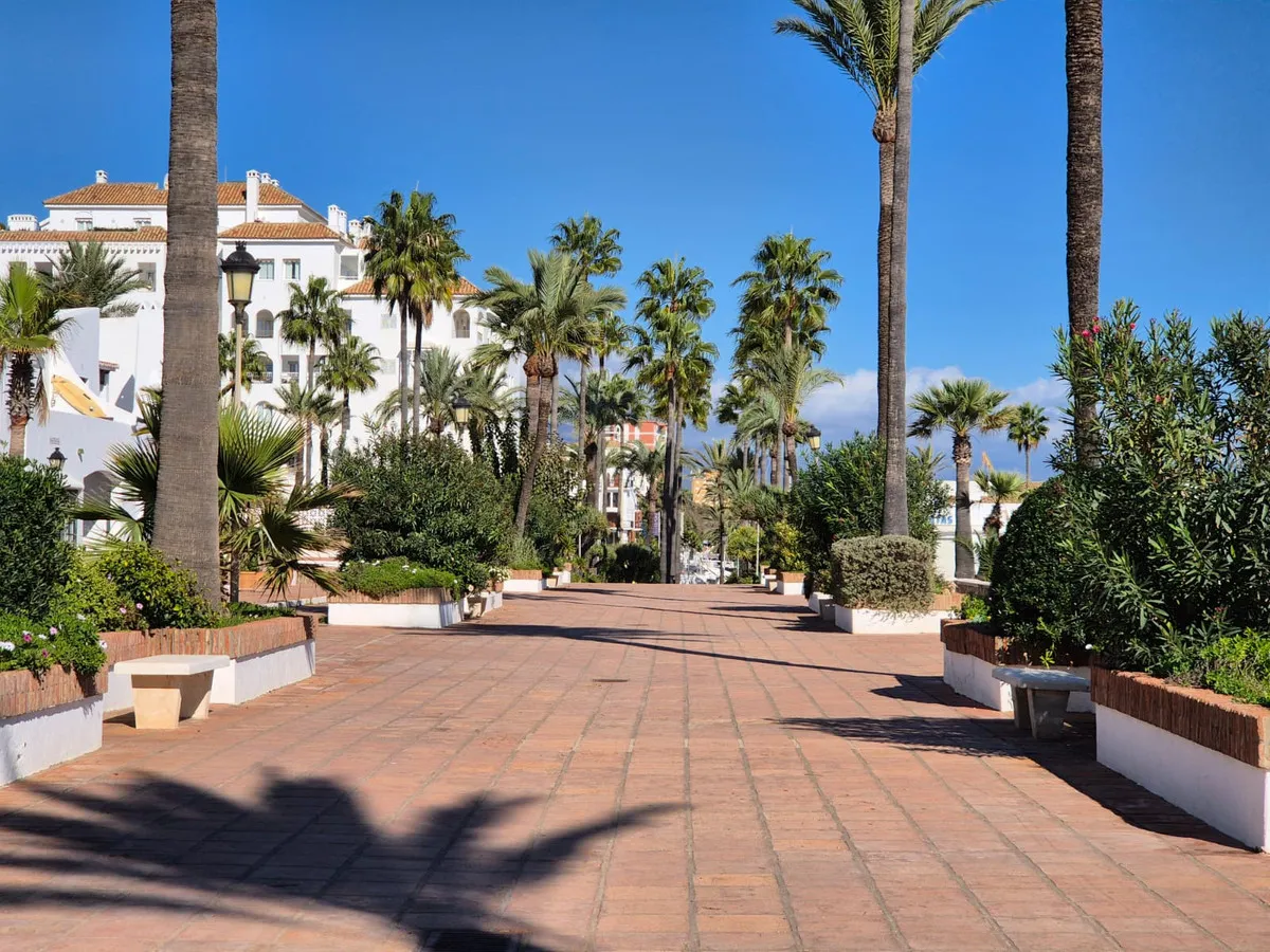 f6cb0850-a452-4f3e-92e6-18b82a149bc4