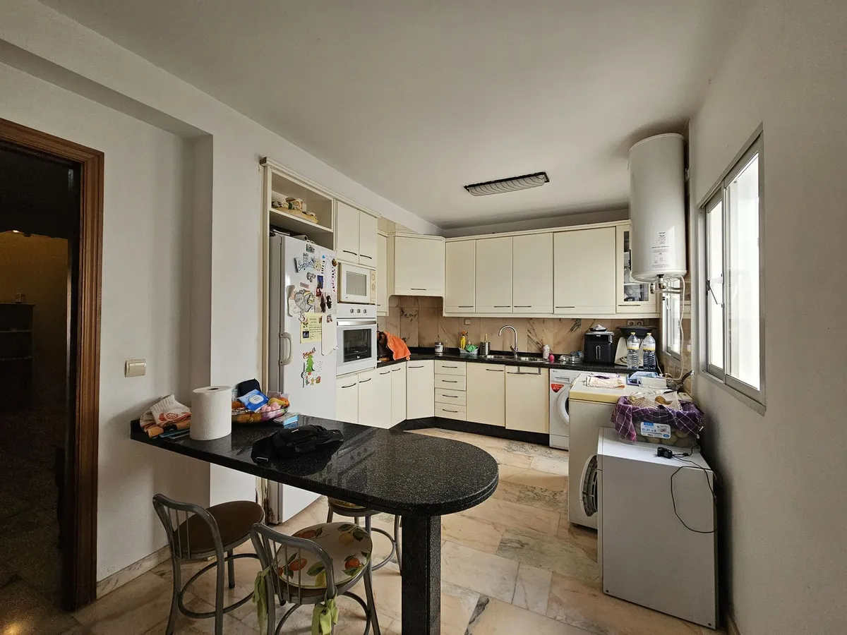 3daeecb3-a172-40d8-8adf-f855964070c7