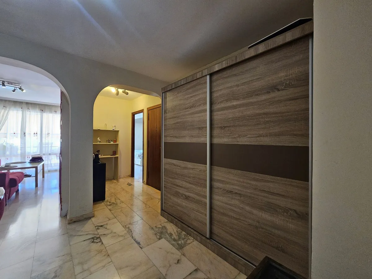 b792bf89-c6a8-4348-8351-d8f466b5e38c