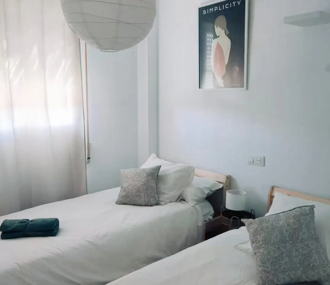 ef54530a-1ff5-43df-86fa-cb9613178571