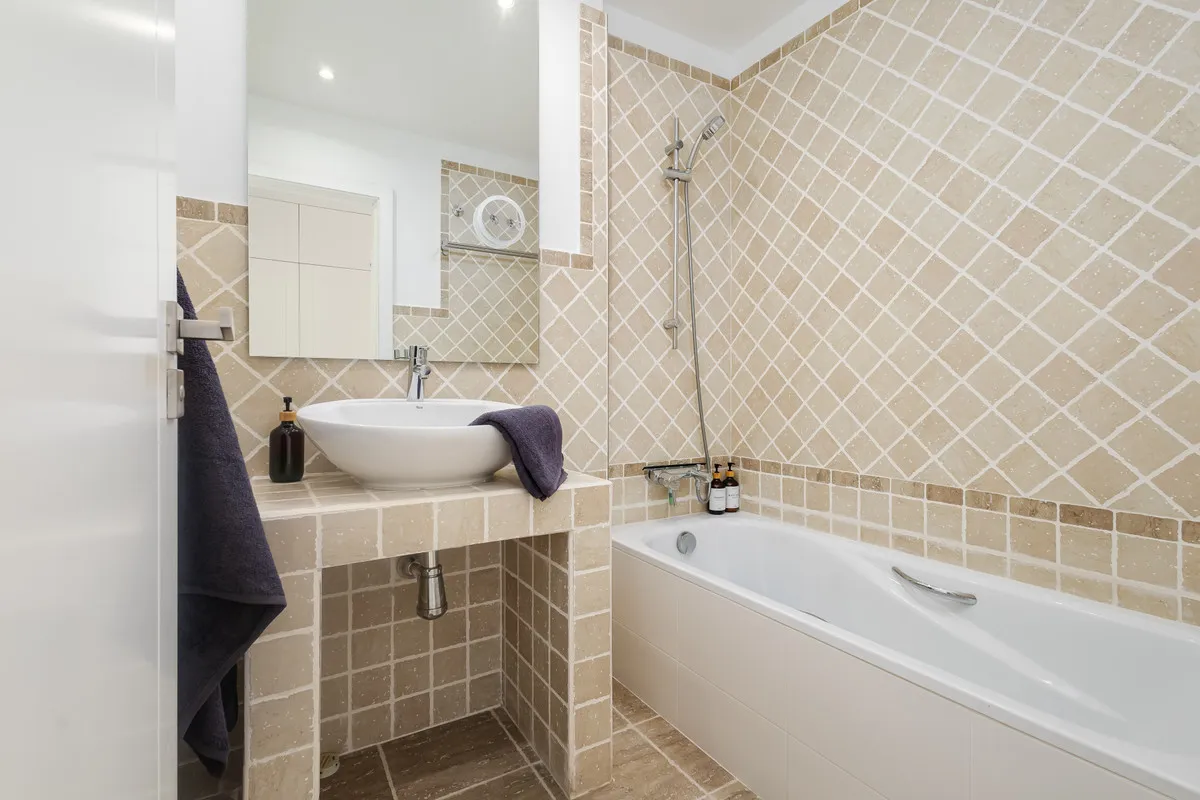 600c327f-6aed-4225-99cf-9f827aebcdab