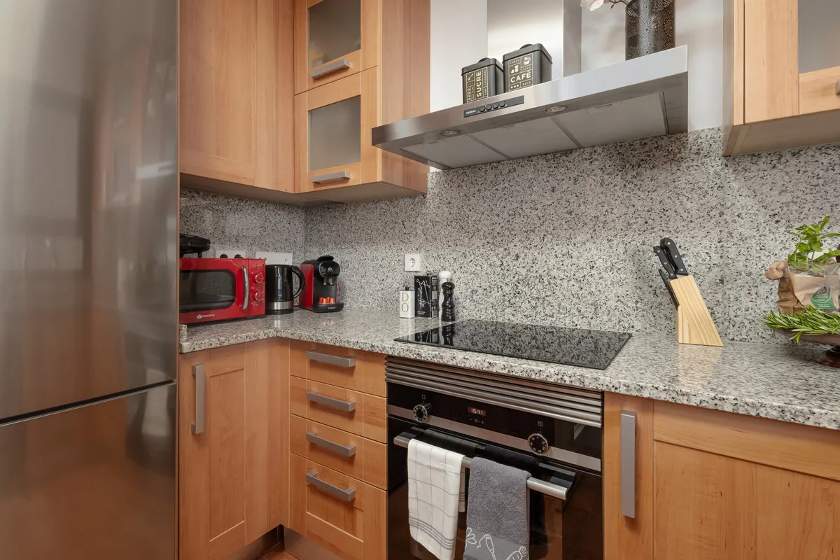 7eae3f23-3e45-45bf-b2db-fb77bc743869