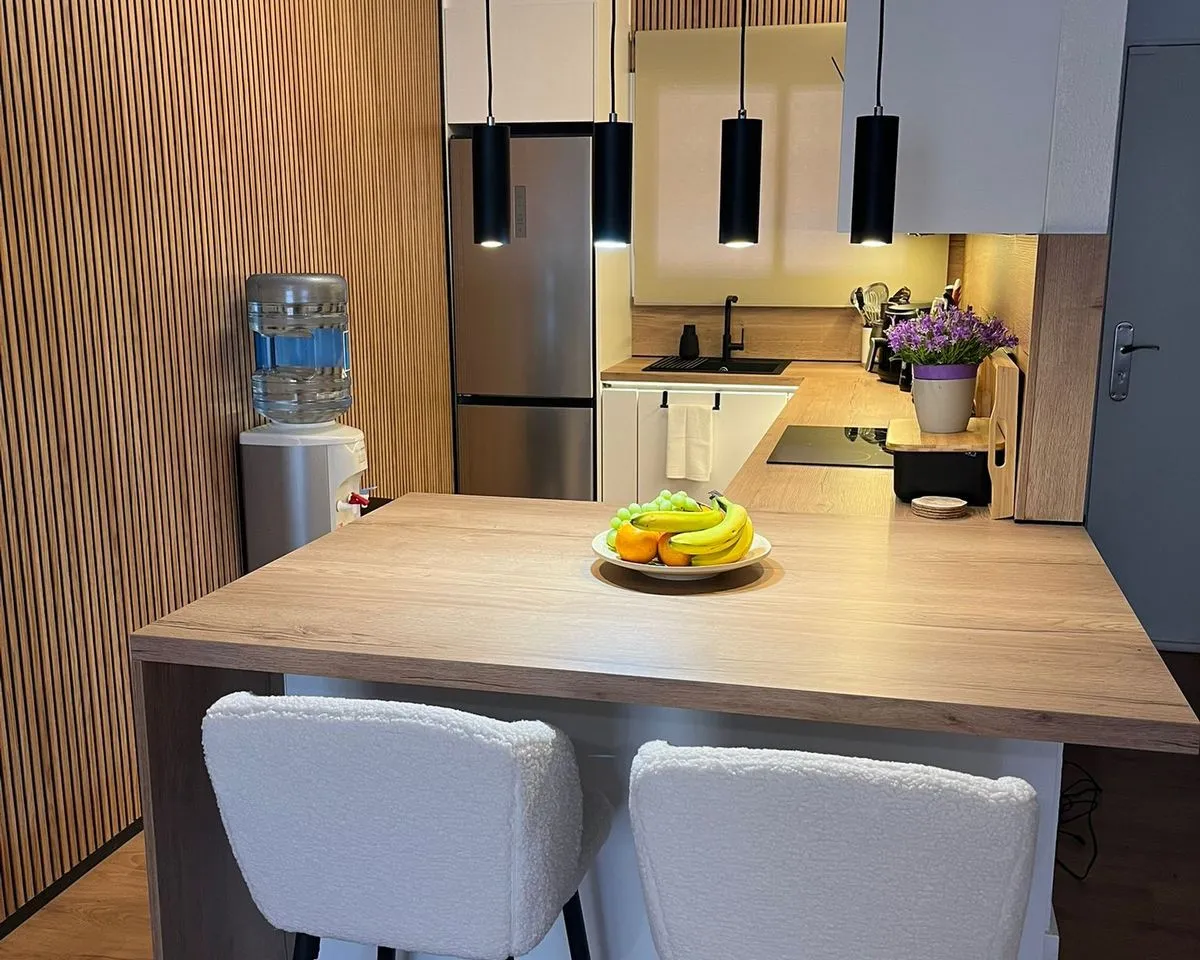 20f2c65b-d48a-4196-afae-9784ba90af35