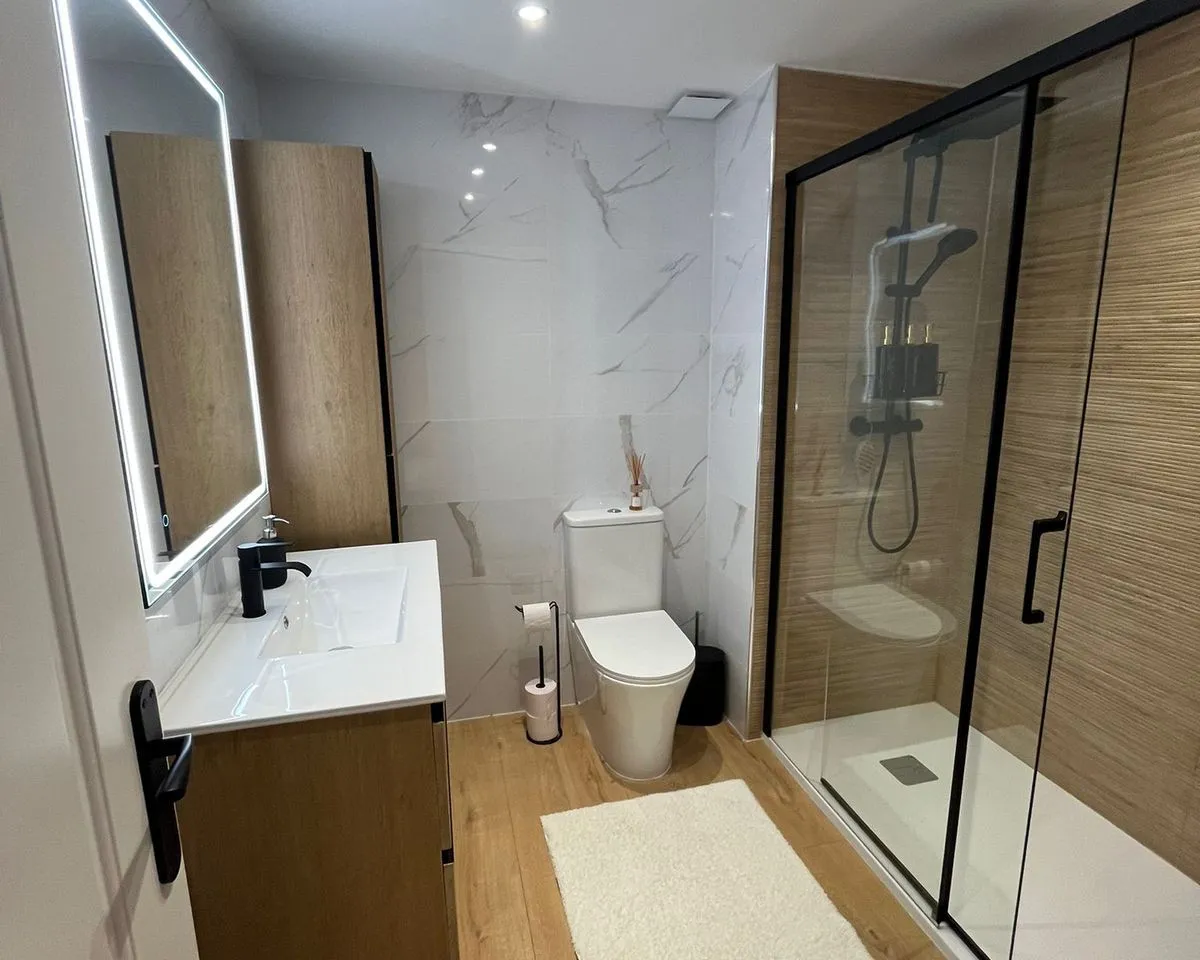 fccb4da8-eced-468a-ae74-00ff84602e67