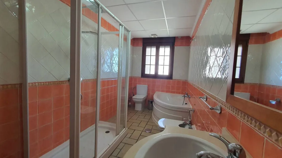 0551aeac-d007-4a6e-b63b-be6057b092eb