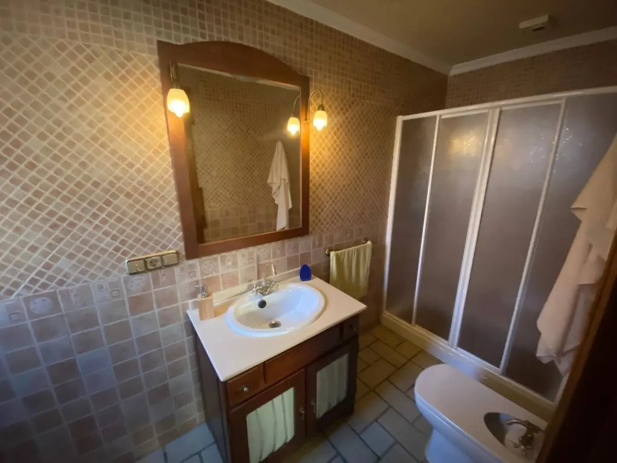 05afc4b9-8cc1-409a-9b5a-fe3a5dcee3ba