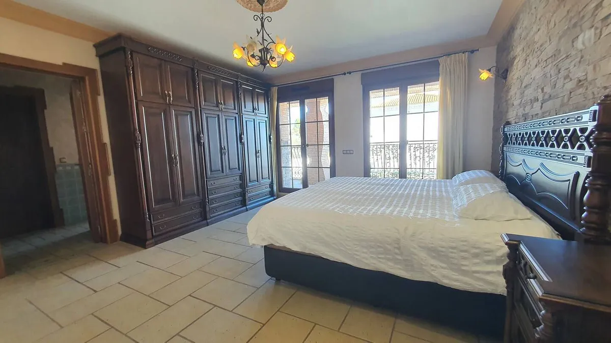 2f903687-ce67-4348-83c7-0944a811652c