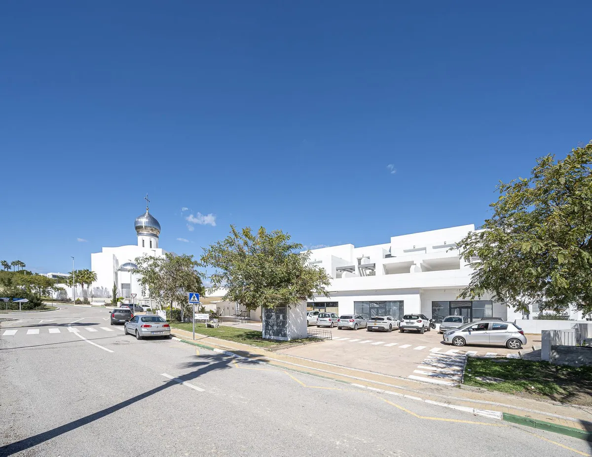 27a03a4d-323d-4fa0-aec0-b686e5919272