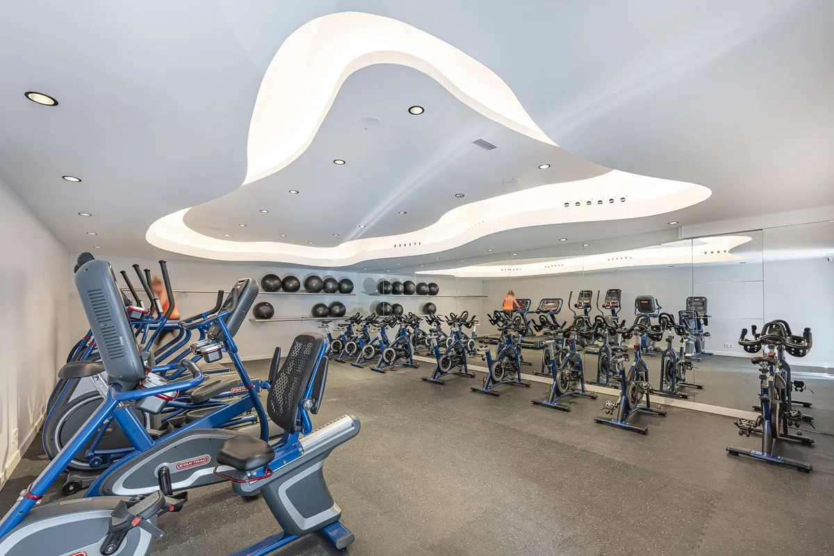 8b79ba4a-0ec0-4fb6-ab85-8f50a3f6c033